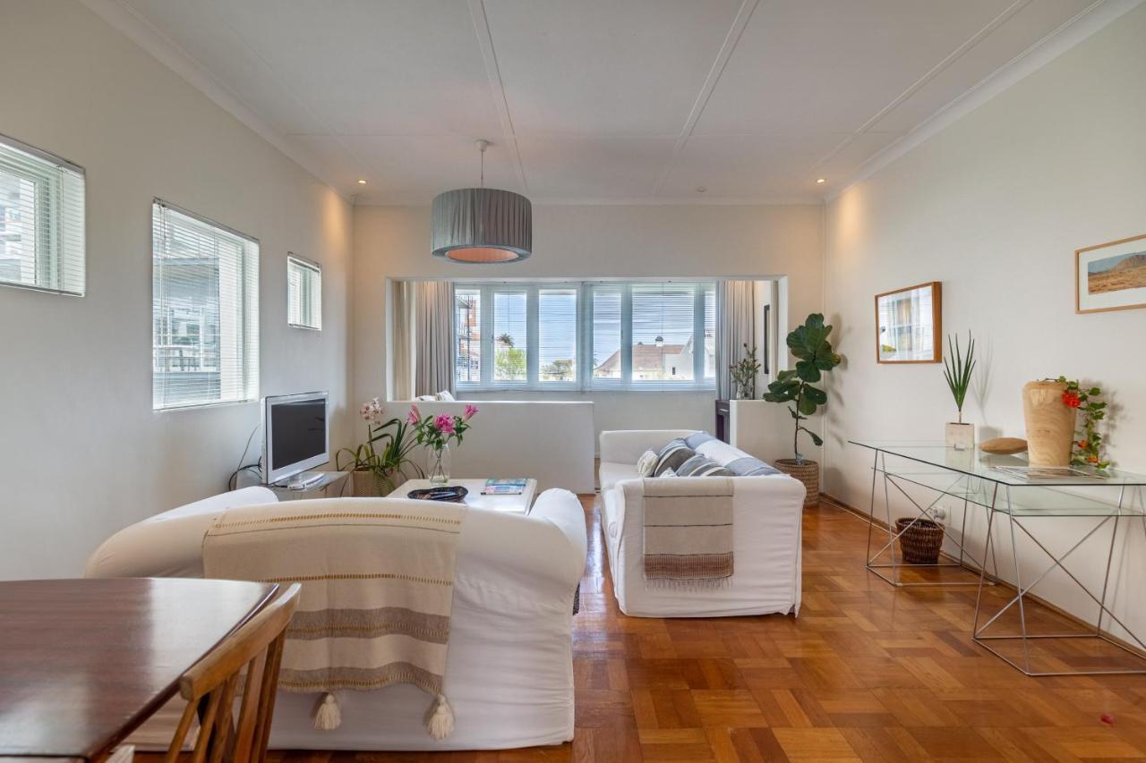 Portswood Mews - Chic White Studio Apartment Green Point Cape Town Exterior foto