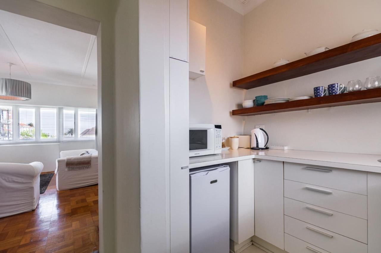 Portswood Mews - Chic White Studio Apartment Green Point Cape Town Exterior foto